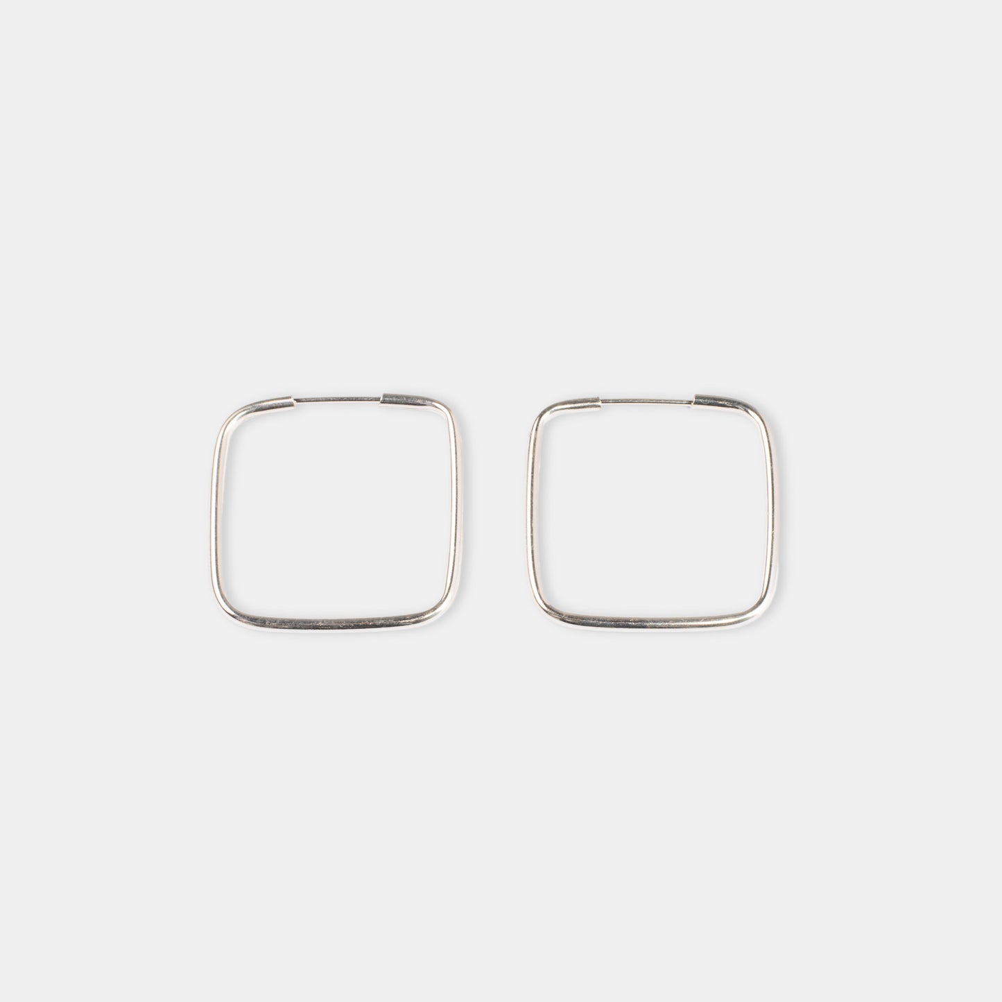 Argollas cuadradas plata