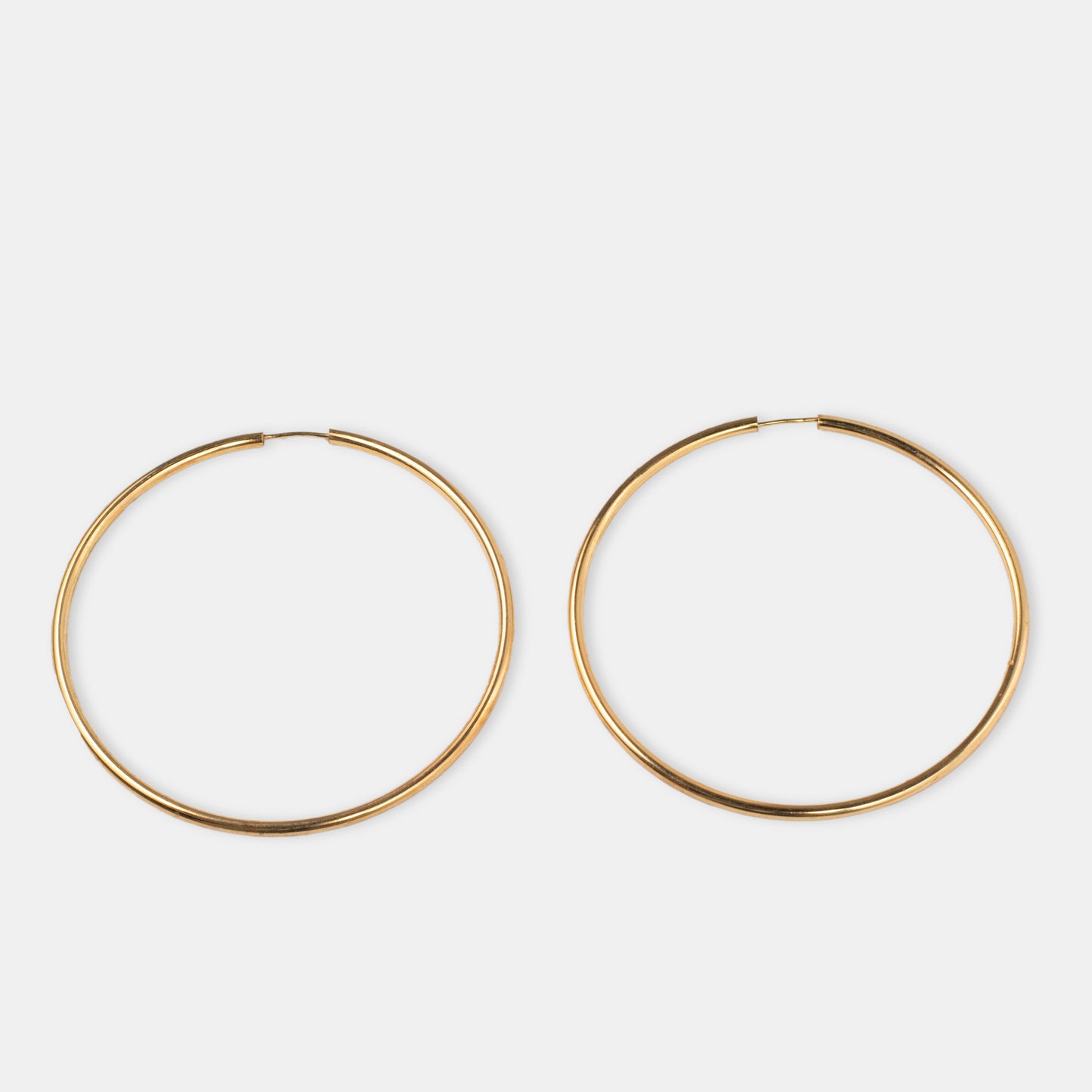 Argollas enchapadas en oro
